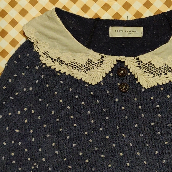 Tokyo Fashion Blue with White polka dots shawl - Picture 2 of 3